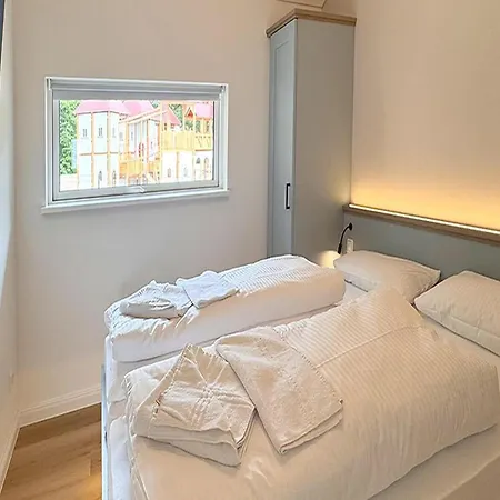 Skandinavisches Mit Sauna In בית נופש *